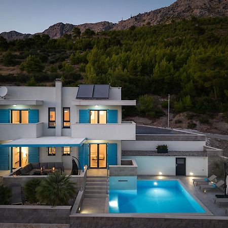 Villa Allegra With 32Msq Heated Pool, 300M Far From Sandy Beaches, Open Sea View Omiš Eksteriør bilde