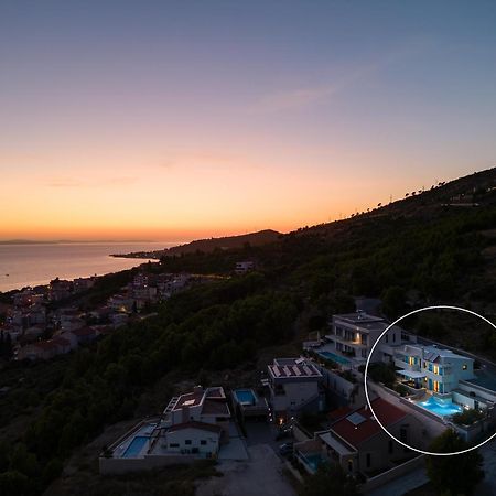 Villa Allegra With 32Msq Heated Pool, 300M Far From Sandy Beaches, Open Sea View Omiš Eksteriør bilde