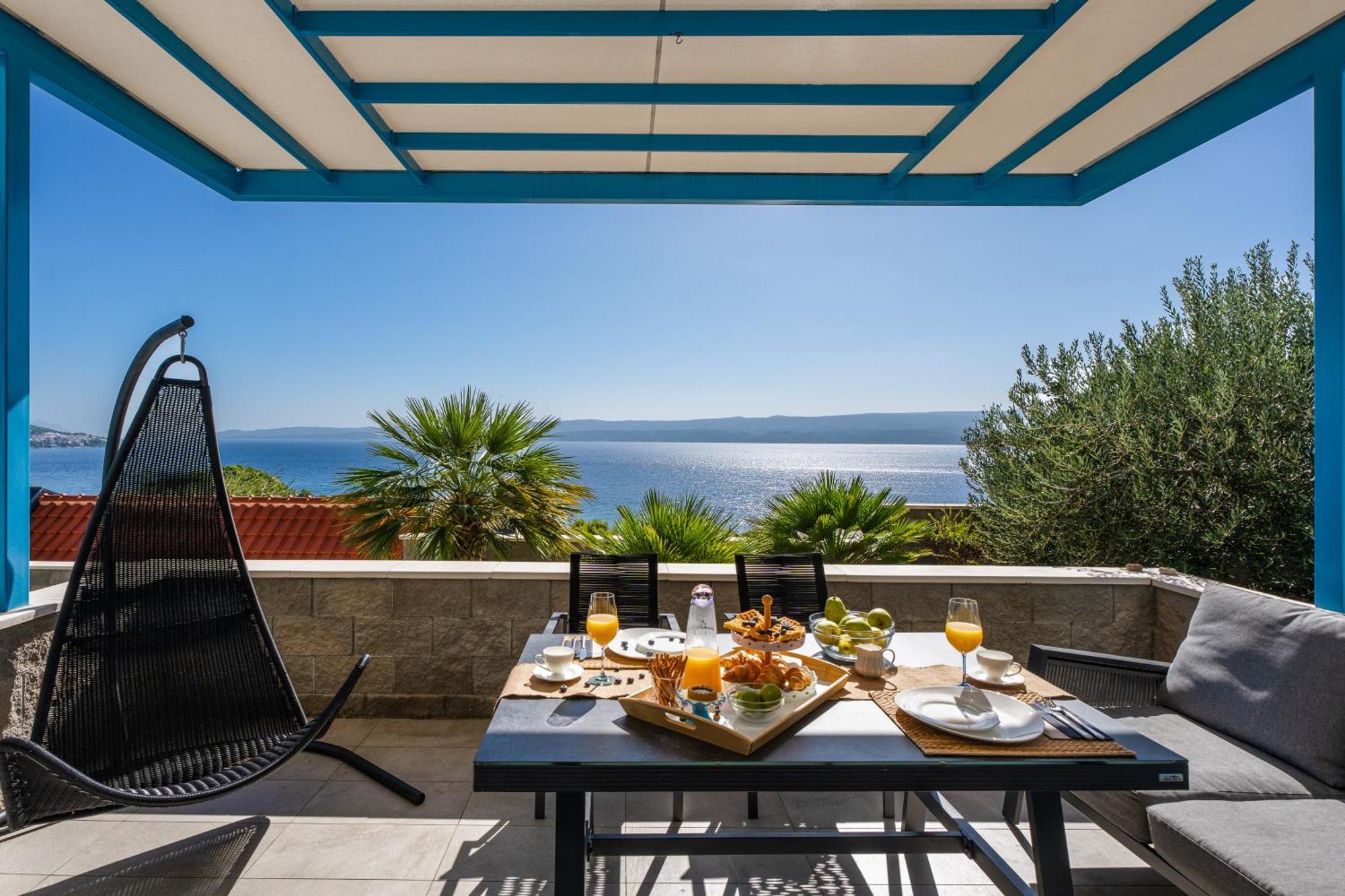 Villa Allegra With 32Msq Heated Pool, 300M Far From Sandy Beaches, Open Sea View Omiš Eksteriør bilde
