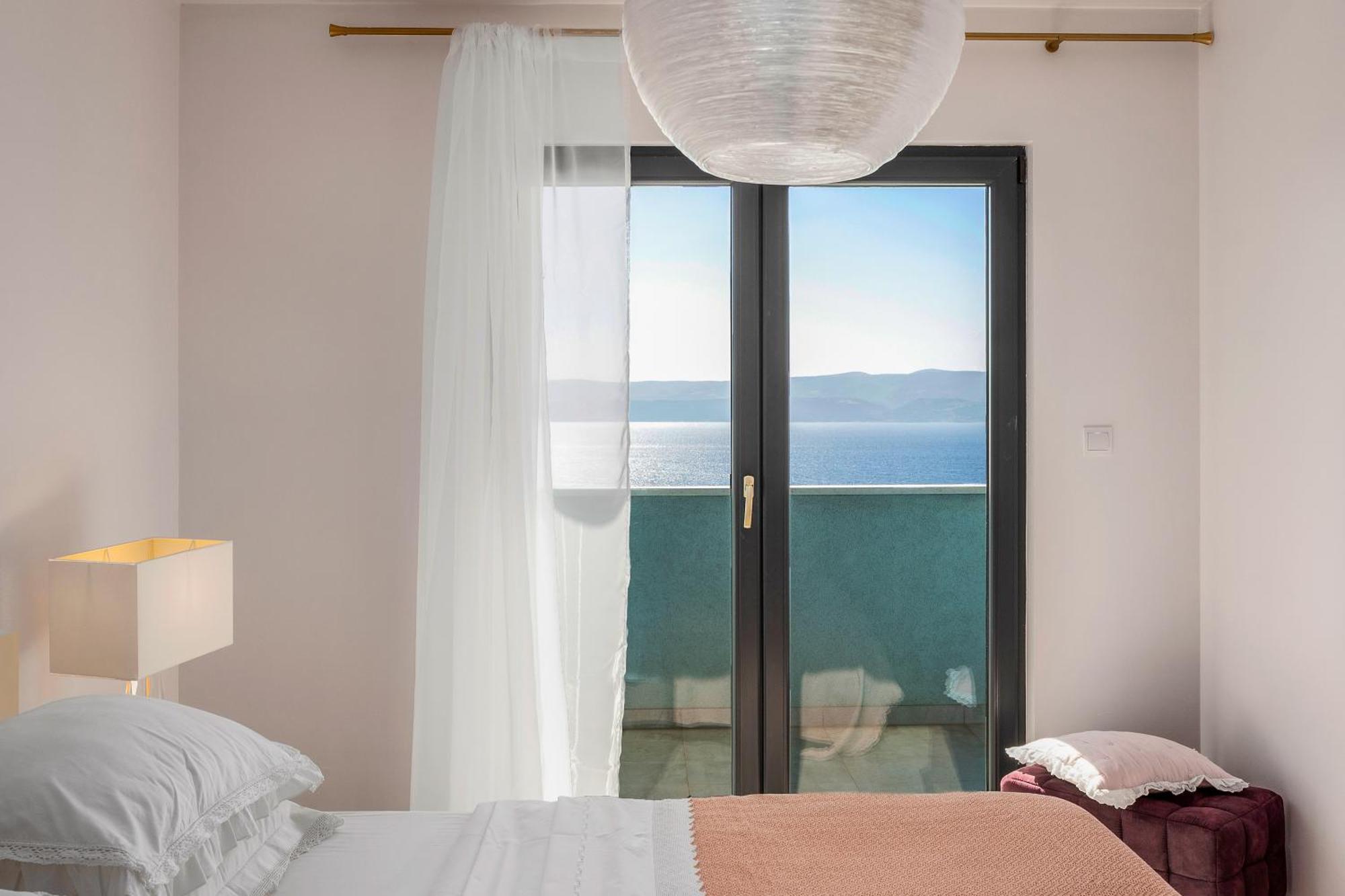 Villa Allegra With 32Msq Heated Pool, 300M Far From Sandy Beaches, Open Sea View Omiš Eksteriør bilde
