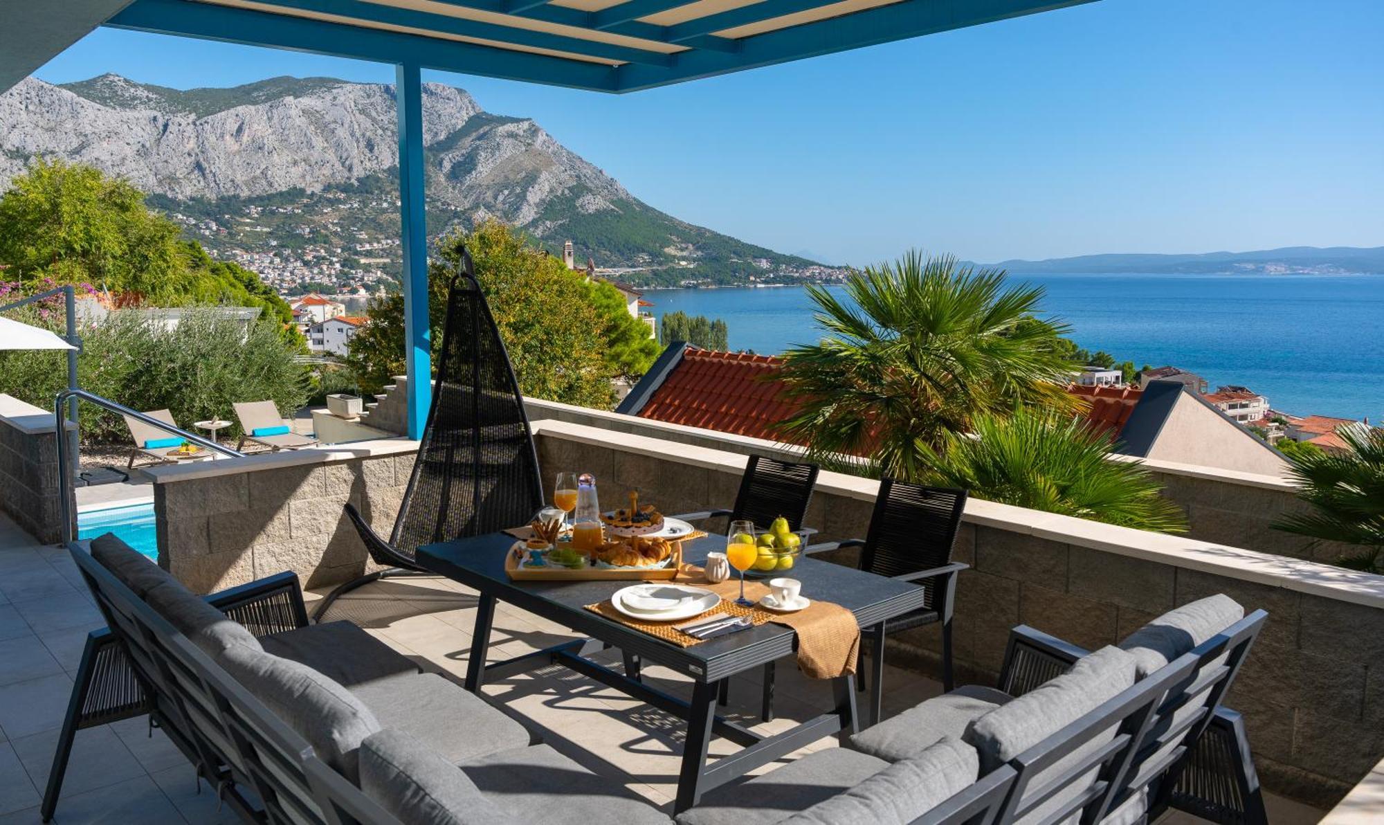 Villa Allegra With 32Msq Heated Pool, 300M Far From Sandy Beaches, Open Sea View Omiš Eksteriør bilde